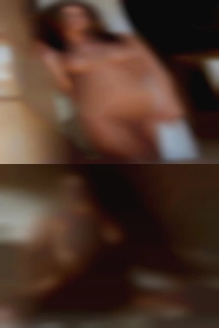 Need great swinger women sex..a pool nude lot.