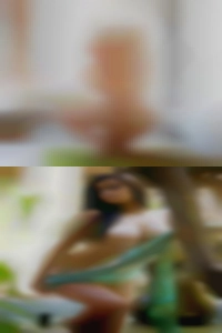 Hot woman.,.any horny girls for free race.